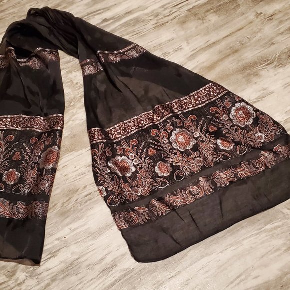 Various Scarfs - 5$ each - Picture 5 of 12